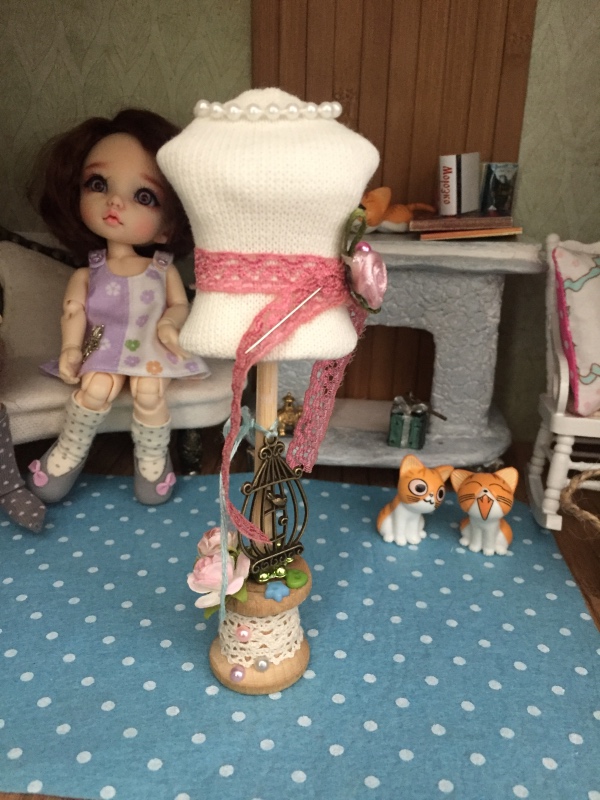 Дом швеи-вязальщицы — Румбоксы и кукольные интерьеры: фото