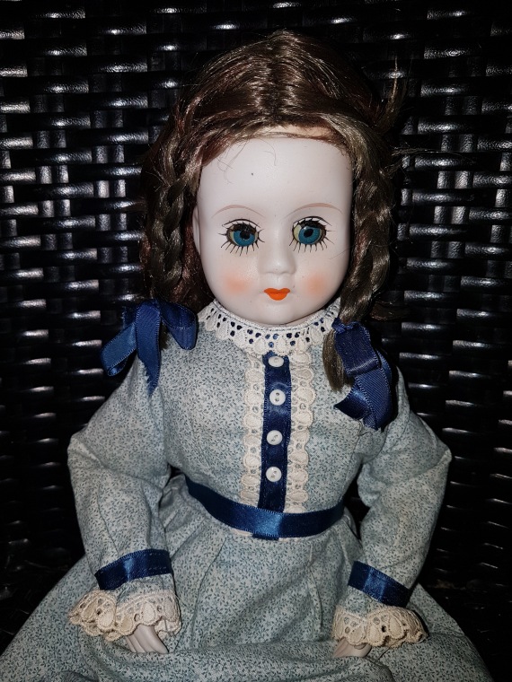 Большая коллекция Винтажных реплик с антикварных кукол