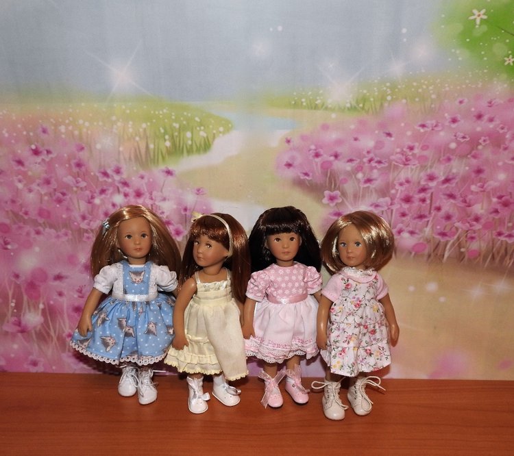 Куколки KIDZ'N'CATS mini и обувочка для них