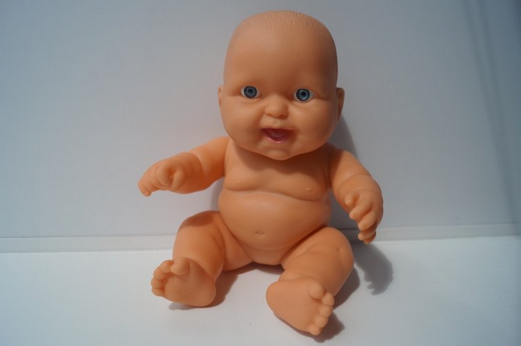 Первая июльская выписка. Две разные поломки шейного крепления - исправляем. Санаторий для кукол. И новые пациенты