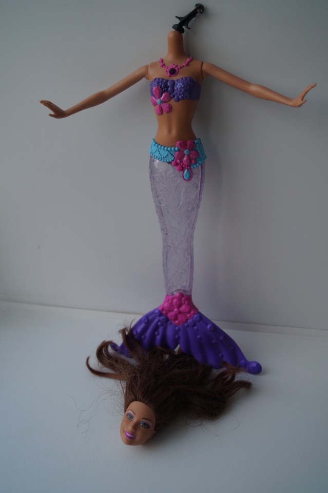 Вторая выписка декабря. Главная героиня нового года поправила своё здоровье. Лечим покусанные руки Барби, удаляем жир с