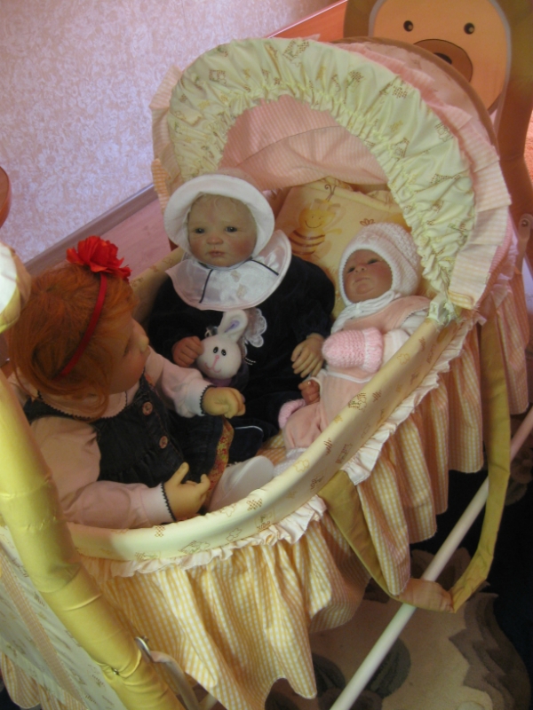 Мои старшенькие в няньках