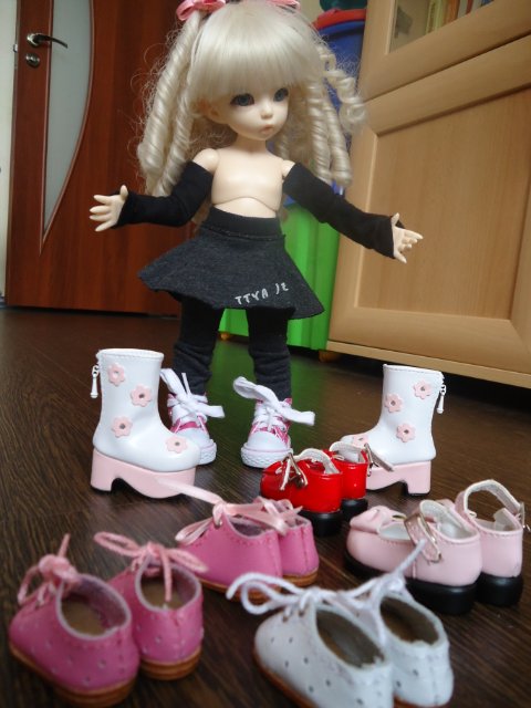 Луша выбирает обувь! Кукла BJD (фото 3)