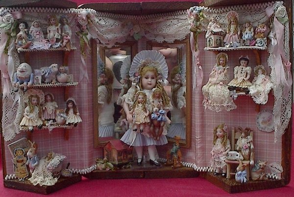 Миньонетты и их крошечный мир