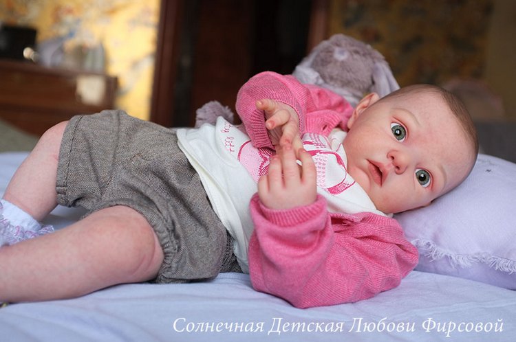 Малышка реборн Лолочка из одноименного молда от Adrie Stoete. Художник- Любовь Фирсова