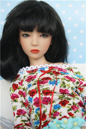 Гардероб для красавицы Леоны