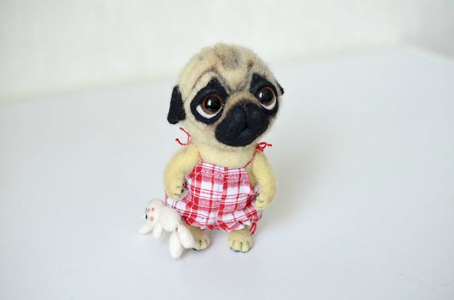 Детский сад для мопсят. Игрушка валянием из шерсти своими руками (фото 7)