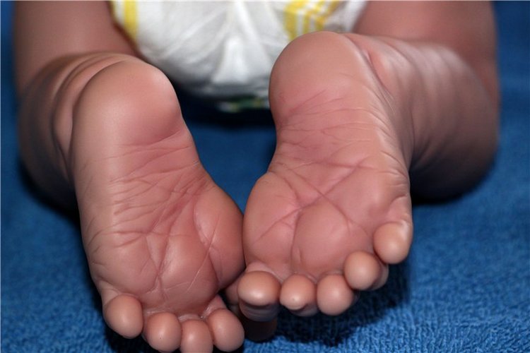 Девочка или мальчик, кукла Berenguer коллекция Bebe Real Collection Валентина (фото 8)