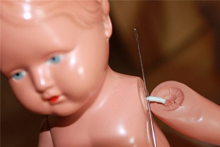 Перетяжка рук. Гретхен, Cellba Celluloid Warenfabrik , Germany, 1940 г