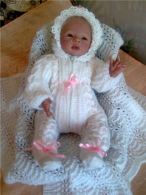 Наряд для куклы реборна Даши