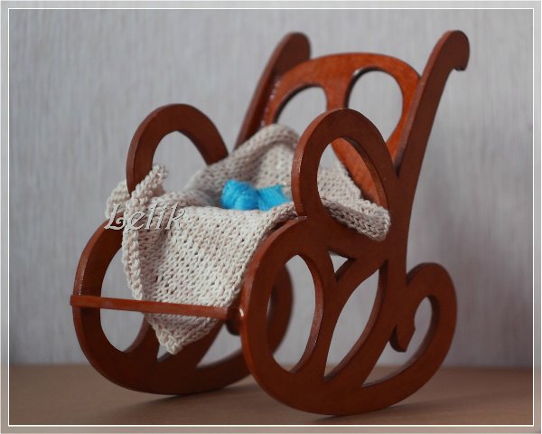 Мечта уменьшенного формата, или кресло-качалка для Бетти