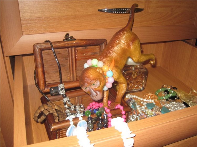 Анжела — Интересные игрушки и фигурки (разное): редкие