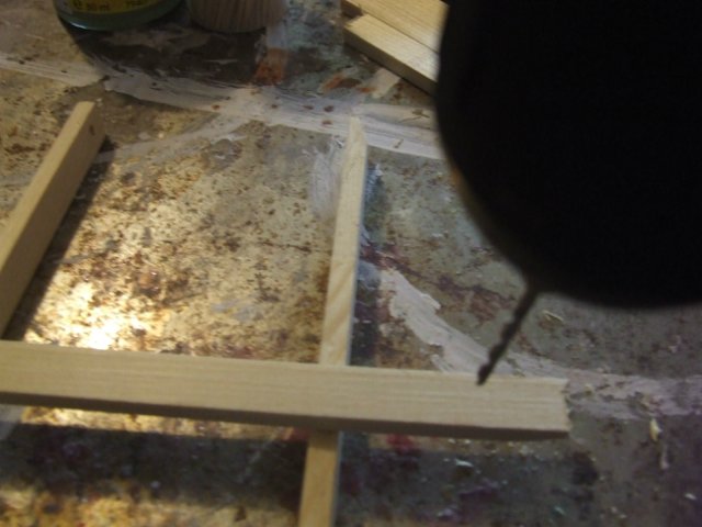 Мастер-класс "Создание мольберта и холста к нему для кукольного румбокса масштаба 1:12" (фото 7)