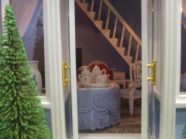 Коттедж для маленькой аристократки или дом своими руками для БЖД-малышей