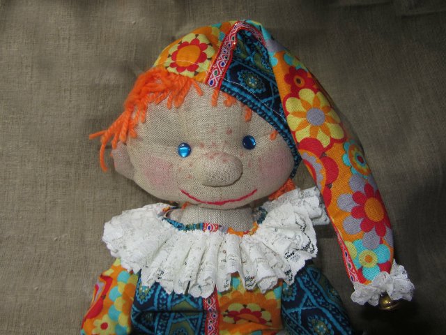 Детский сад, ясельная группа или мама мальчика играет в куклы