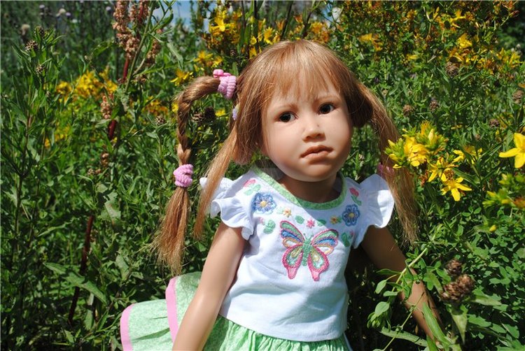 Летняя прогулка милой девочки Паулы Heidi Plusczok