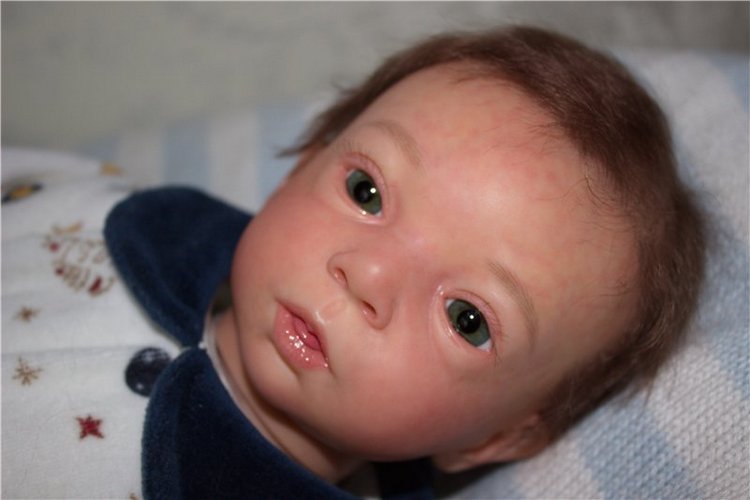 Маленькая пуговка Аделиночка (фото 7)