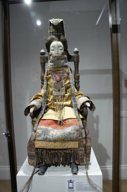 Выставка кукол по эскизам главного художника фильма "Монгол" - Даши Намдакова