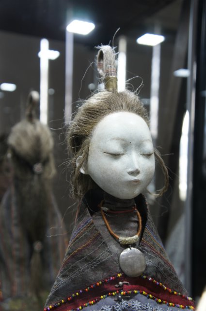 Выставка кукол по эскизам главного художника фильма "Монгол" - Даши Намдакова