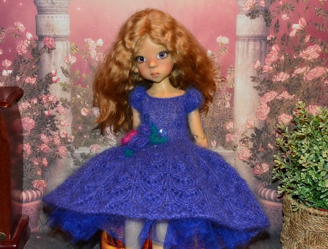 Весеннее настроение. Платья для кукол Kaye Wiggs