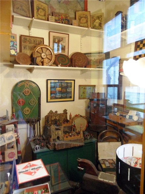 Лондонский Музей игрушек Поллока. Pollock's Toy Museum