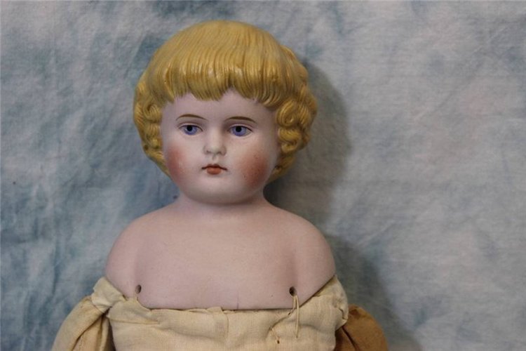 Паросские куклы. Antique Parian Doll