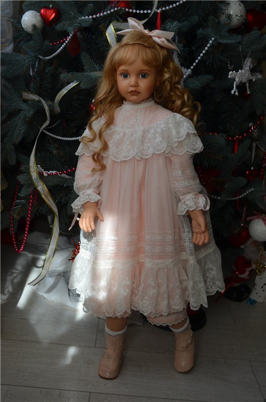 Виктория-Роуз прима классической кукольной красоты (фото 3)