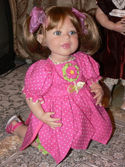 Новенькая Artista doll. по имени Цветочница