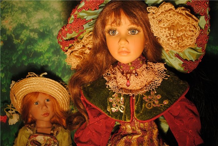 Мы купили два билета - уезжаем завтра в лето