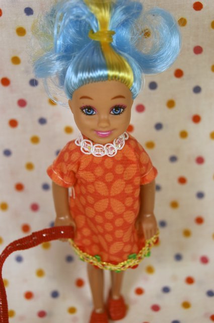 Сравнительный обзор Челси от Mattel и её китайского аналога (фото 3)