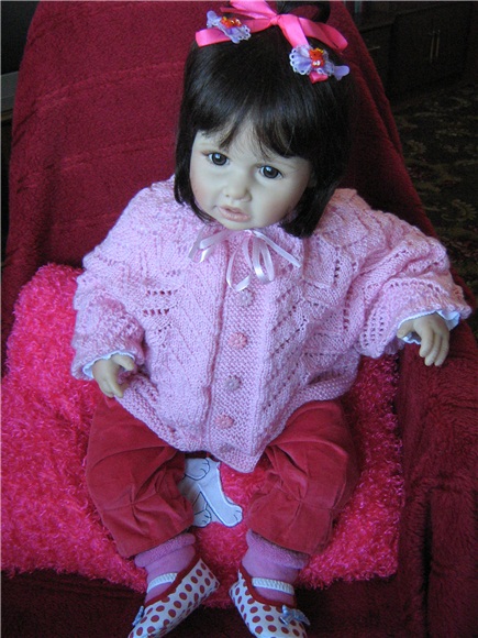 А вы любите подарки? Подарок для куклы Настеньки (фото 3)