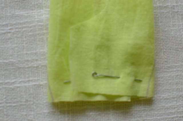 А не пошить ли сарафанчик? МК для начинающих, по пошиву простого, но очень симпатичного сарафана