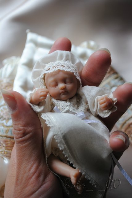 Малый формат. Кроха голубых кровей (фото 7)