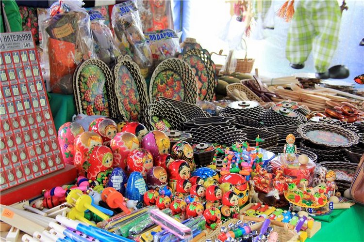 Троицкие гуляния у деревни Василёво, часть первая. Архитектурно-этнографический музей под открытым небом "Василёво"