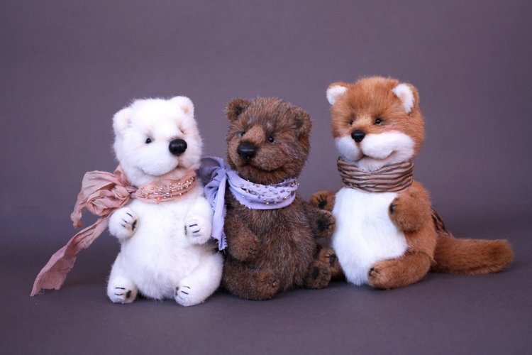 Три толстячка. Медвежата и котенок - игрушки ручной работы