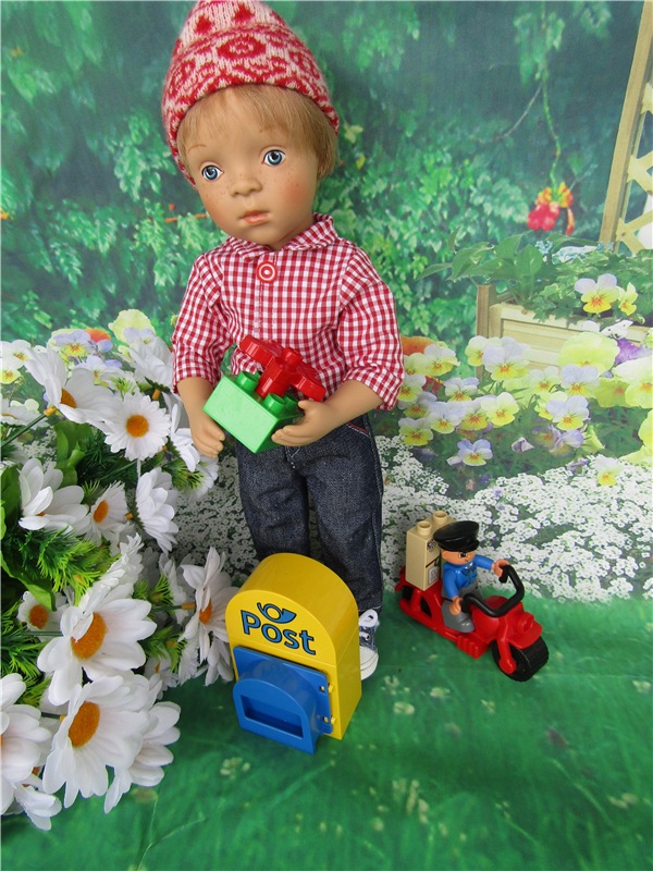 Все из нашего района уважают почтальона. Люк Sylvia Natterer и его набор Лего Дупло 5638 "Почтальон" (фото 4)