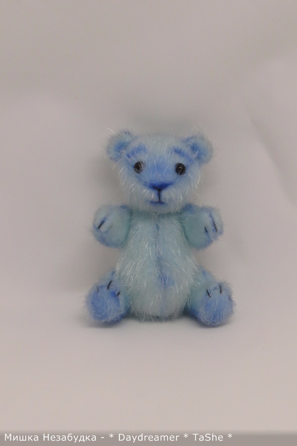 Мишка Незабудка цвета неба в солнечный день (фото 5)