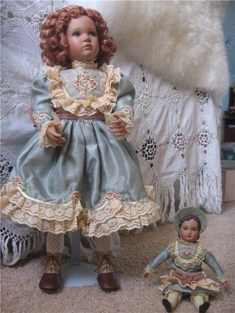 Мои красавицы: Алекс и Эмили. Фарфоровые куклы (фото 3)