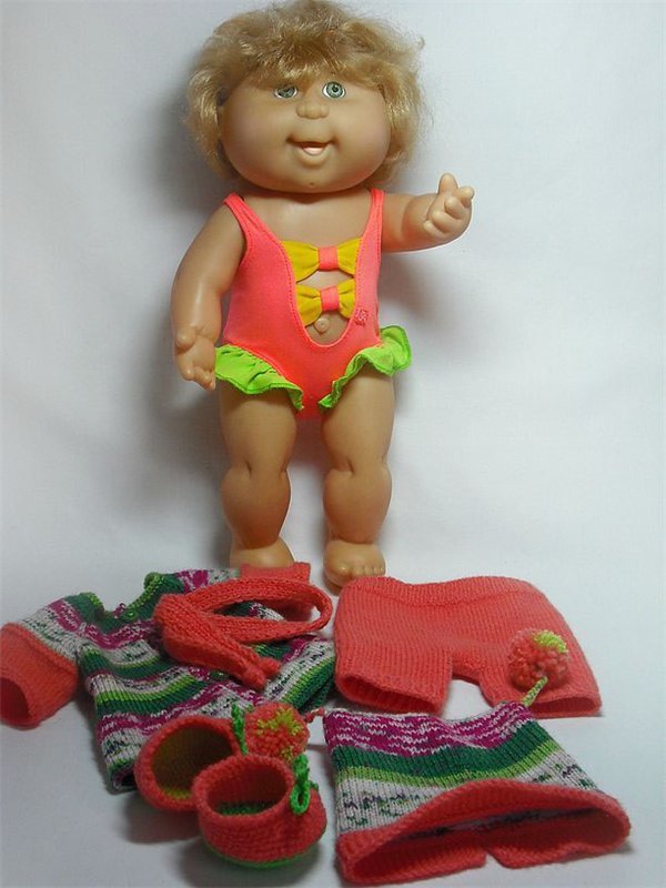 А что можно делать в плохую погоду!? Одежда для кукол своими руками