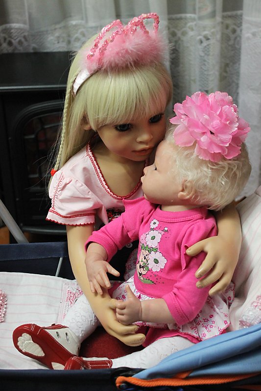 Сестрички - кукла реборн Криста и куколка Susan Lippl