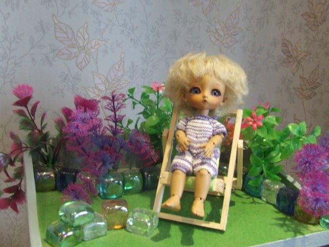 Готовь сани летом, а... шезлогн зимой! Миниатюра для кукол 1:12 | Бэйбики Готовь сани летом, а... шезлогн зимой! Миниатюра для кукол 1:12 (фото 2)