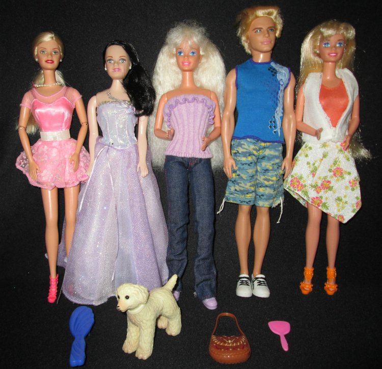 «Эффект насмотренности» или 200 фирменных кукольных нарядов | Бэйбики «Эффект насмотренности» или 200 фирменных кукольных нарядов (фото 3)