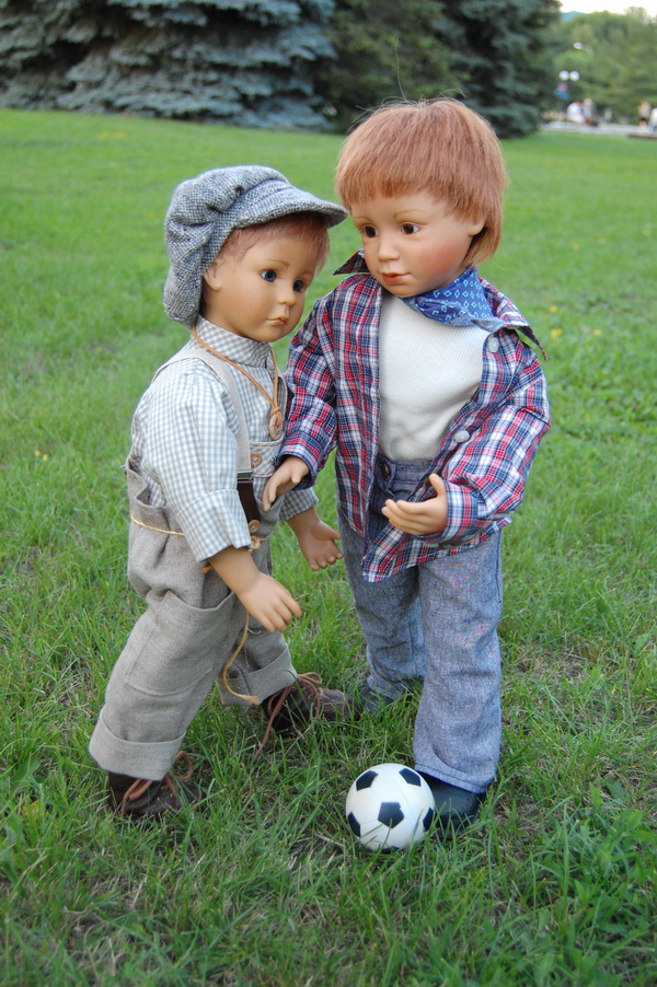 Мальчишки и футбол. Куклы Bettina Feigenspan-Hirsch