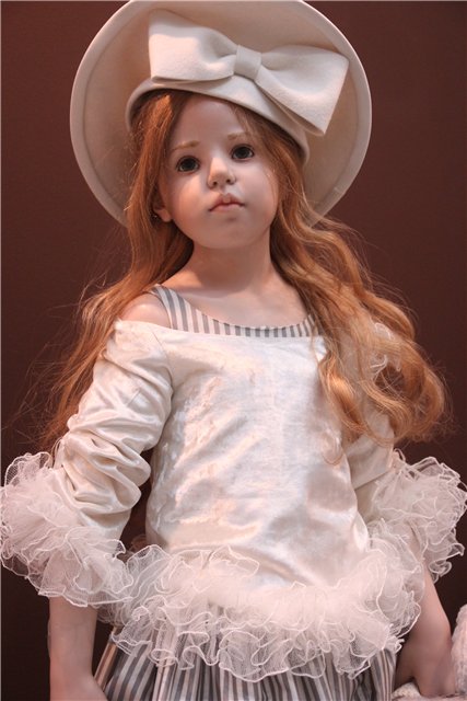 Hilderard Gunzel на выставке "Искусство куклы" в Гостином дворе