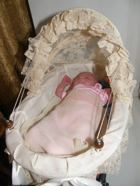 Малышня и люлечки-колясочки