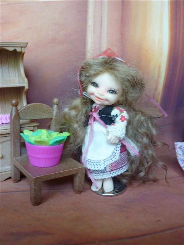 Красная Шапочка на ладошке - микро-костюм для Вареньки ( SoSo realpuki Fairyland) (фото 3)