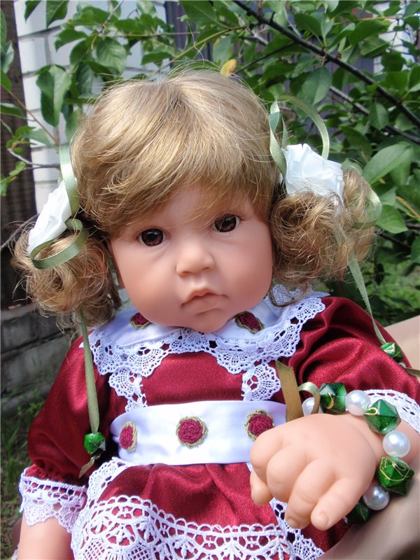 Маленькая и трогательная Манечка, волшебное превращение в принцессу