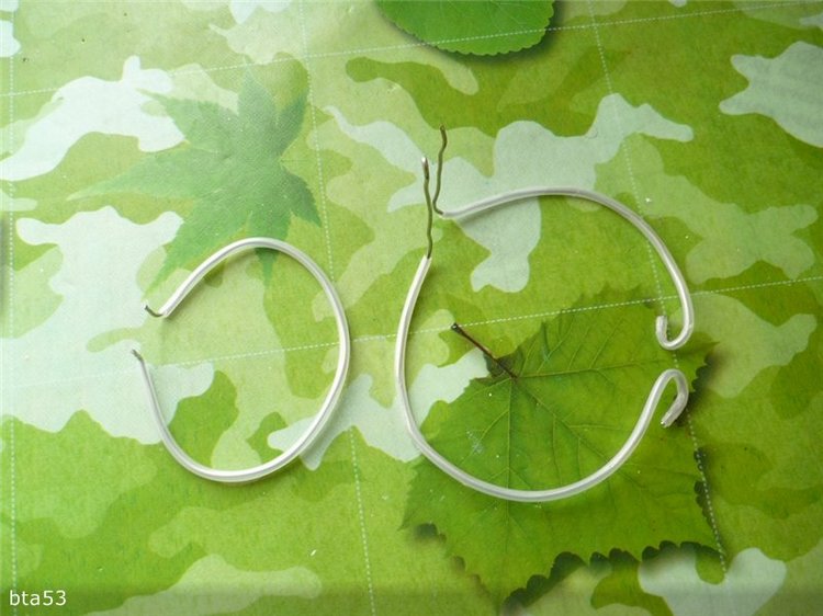 Подставка для куклы | Бэйбики Подставка для куклы — Как сделать подставку для куклы своими руками: держатели и МК (фото 8)