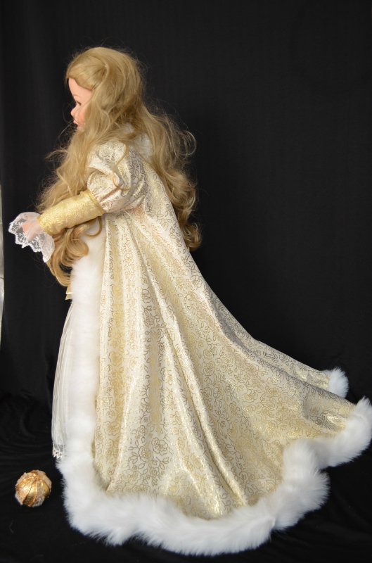 Очаровательная сказочная фарфоровая волшебница