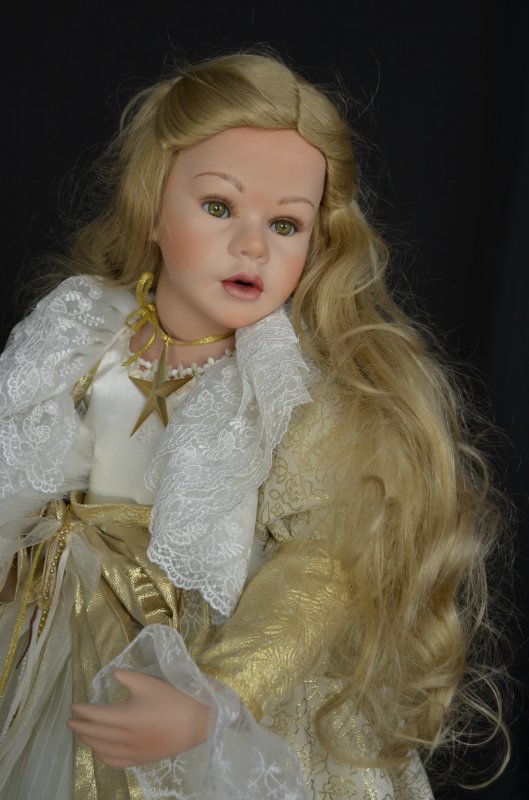 Очаровательная сказочная фарфоровая волшебница